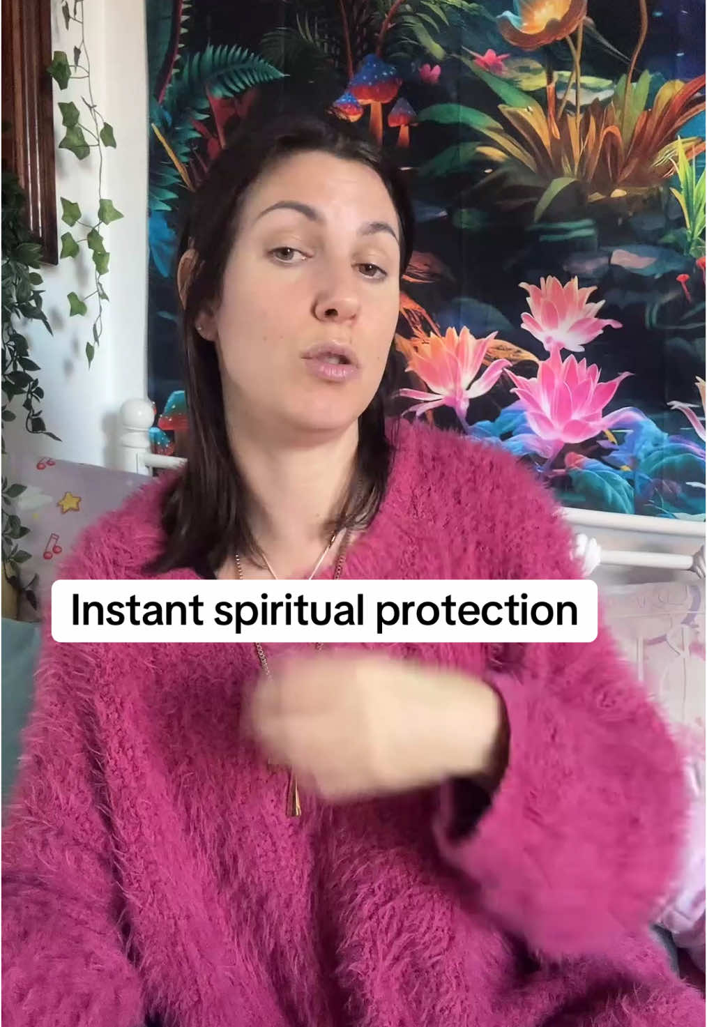 Psychic protection is something I get asked about a lot- hope this helps 💖 #psychicprotection #energyprotection #spiritualprotection #psychicdevelopment #psychic #spiritual 