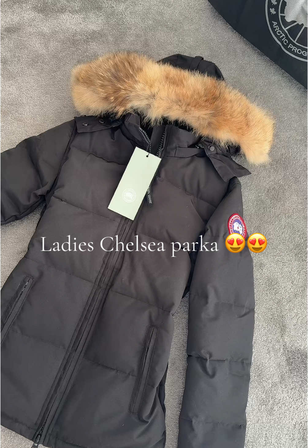 The wether is getting abit to cold out lately,get your jackets in girlies 🥶🫶🏽#canadagoose #smallbusinessowner #fyp 