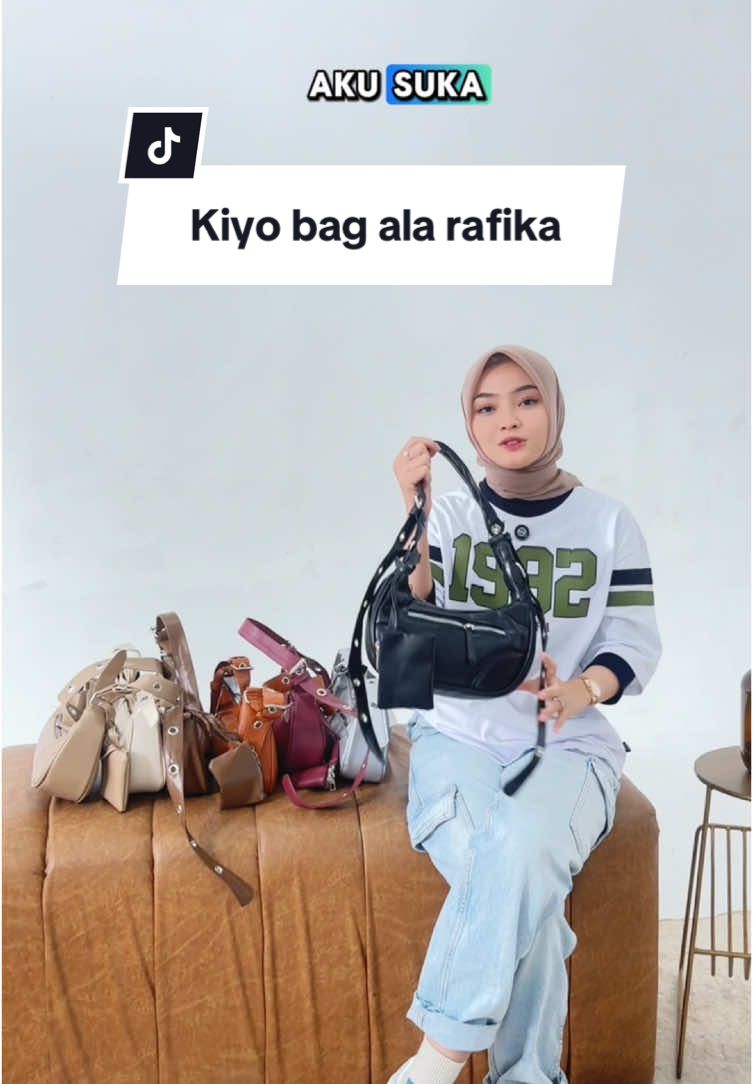 Rekomendasi tas favorit dari kak rafika nih 🤩 yukk samaan 🛍️‼️ #deliwafastore #tokoviral #surgabelanja #taswanita #taskekinian 