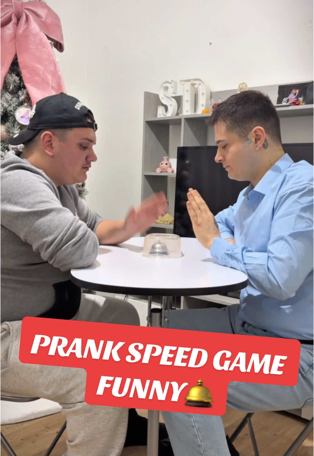 PRANK SPEED GAME FUNNY🛎️. @𝖙𝖔𝖓𝖞 #prankwars #game #speedup #christmasgames #divertente #thanksgiving #tranding #drole #risas #reaction 