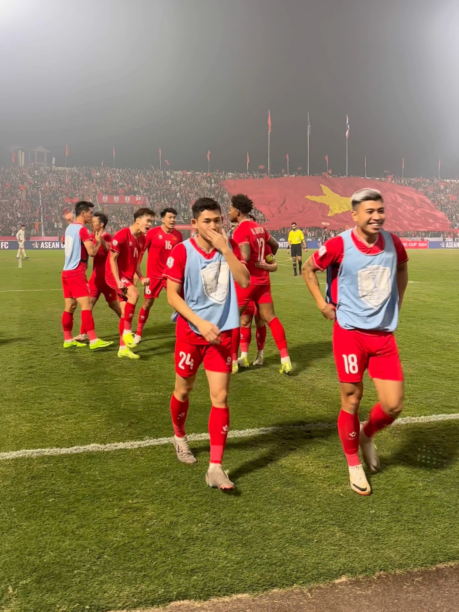 Viet Tri EXPLODES as Xuan Son strikes 🤩 #MitsubishiElectricCup #ASEANUtdFC