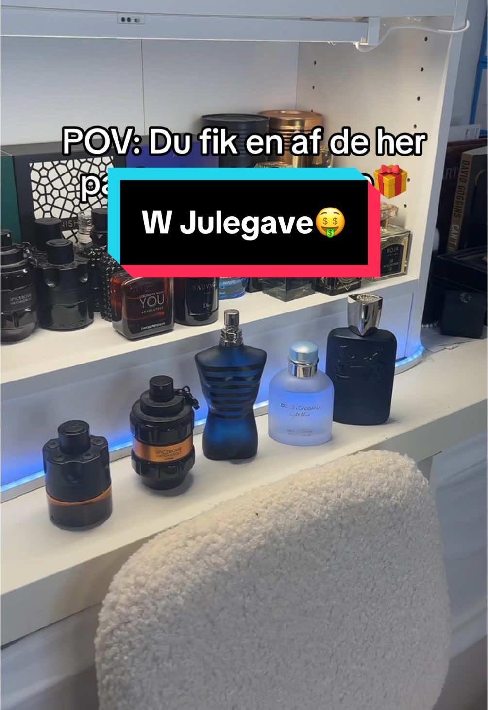 Hvad fik du i julegave?🤞🎅 #parfume #parfumetiktok #dansktiktok #fyp #jul #gave 