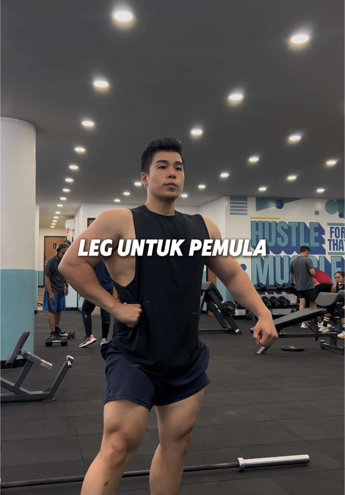 Rekomendasi latihan leg buat pemula! Semoga bermanfaat✌🏻 #gymtips #legworkout #gymoutfit 