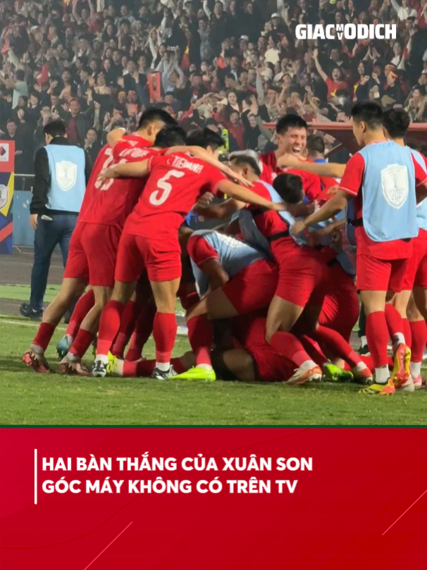 Quay cảnh này tôi rưng rưng 😭 #FPTPlay #AseanCup2024 #ASEANUtdFC #Giacmovodich #MitsubishiElectricCup #xuhuong #bongda #vietnam #fyp #thailand #thailand🇹🇭 #xuanson #quanghai #vanthanh