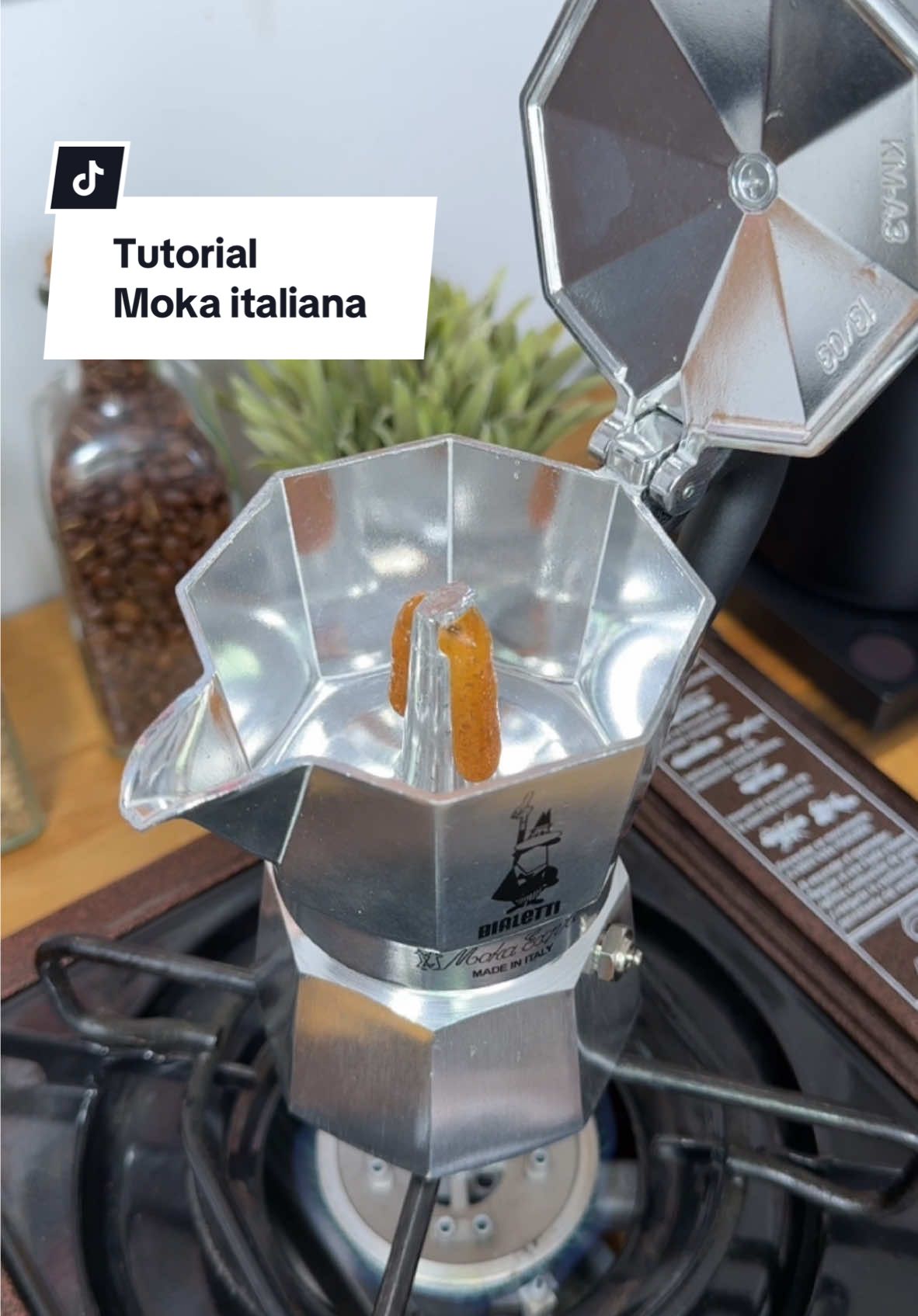 Te enseño a preparar café en moka italiana desde cero  #coffee #coffeetime #coffeelover #mokapot #LifeHack 