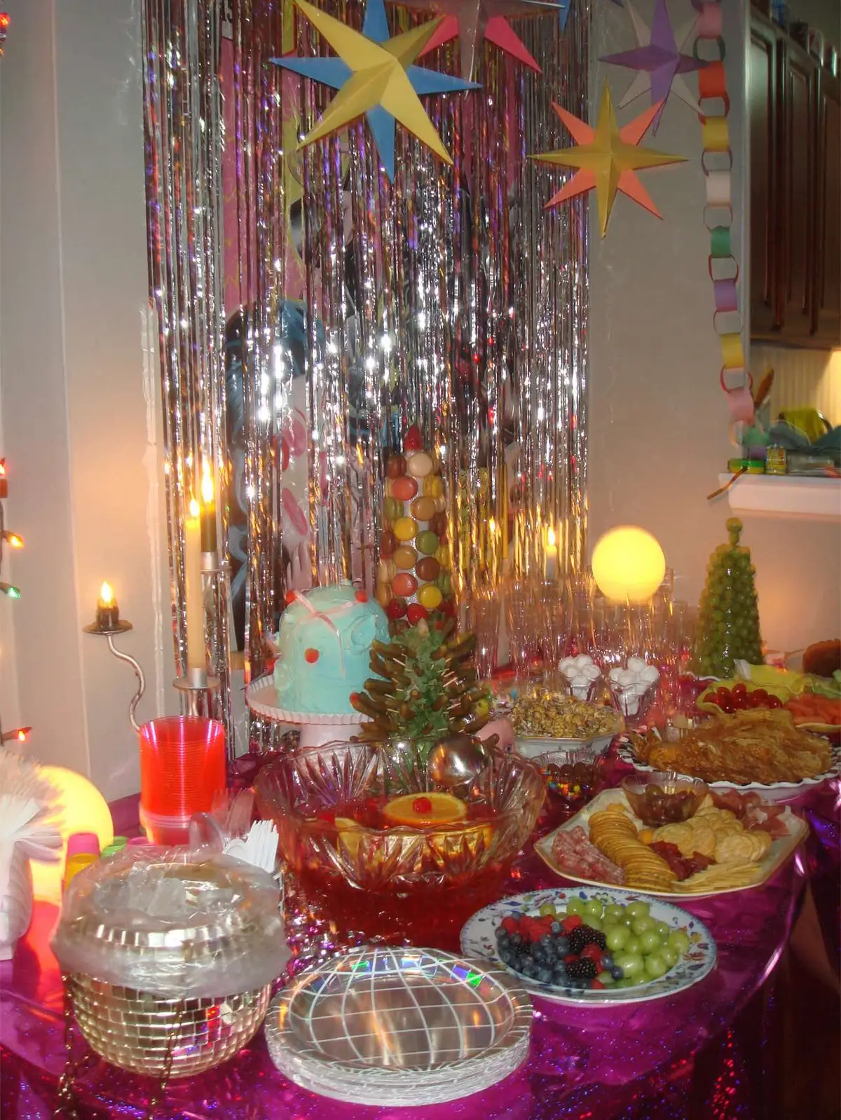 Had a NYE party for the star disco ball I made 🤩✨  Also pls take a moment for the snack table 🎂🪩 #newyearseve #partydecor #diydecor #partyinspo #discoball 