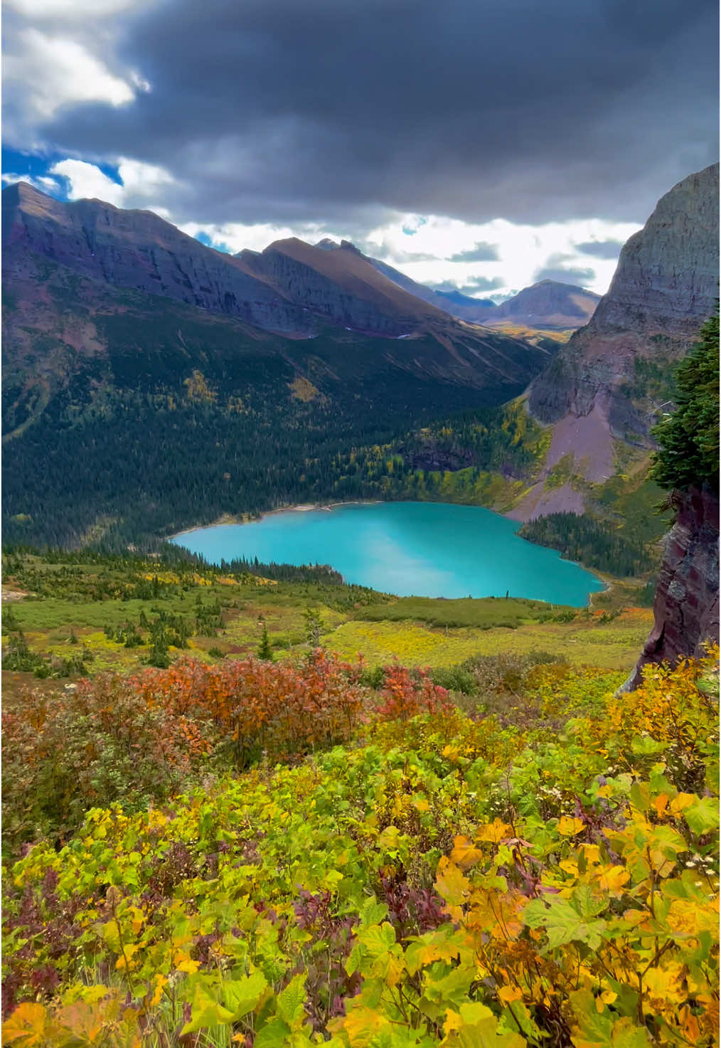 Unbeatable view 😍 #nature #mountains #lake #views #fyp #foryou 