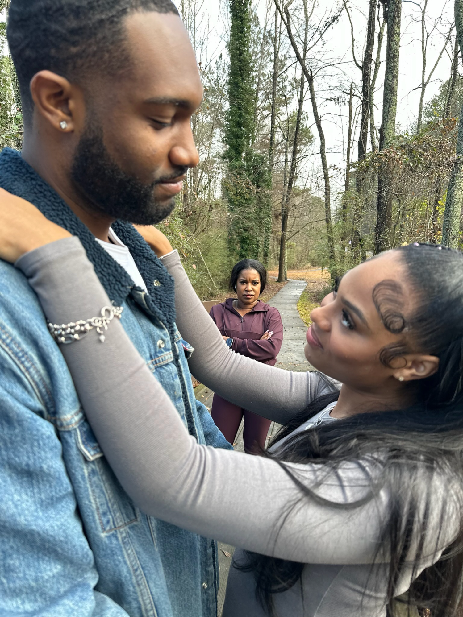 When Zoe and Shania have an awkward encounter! #God #Jesus #Jesusispoppin #Jesusbeenpoppin #kountrywayne #letthatsizzleinyourspirit #helpisontheway #love #natashamunford