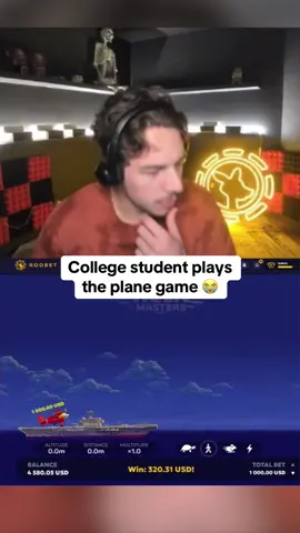 College student plays the plane game 😭 #kickstreaming