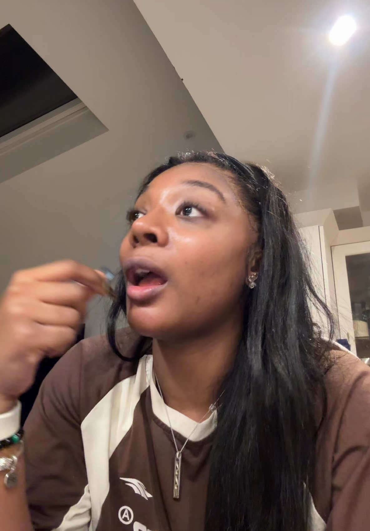 From stimming, to completely zooming out watching Tv and forgetting conversations whilst I’m in them I absolutely should have known I had ADHD sooner 😂 Do you do all these things 😭👀 (This is by no means a diagnosis- speak to your gp)  #creatorsearchinsights #autisticgirl #adhdtiktok #adhdinwomen #adhdcheck #adhdrelatable #audhdthings #adhdblackwomen #adhdawareness #adhdprobs #adhdtok 