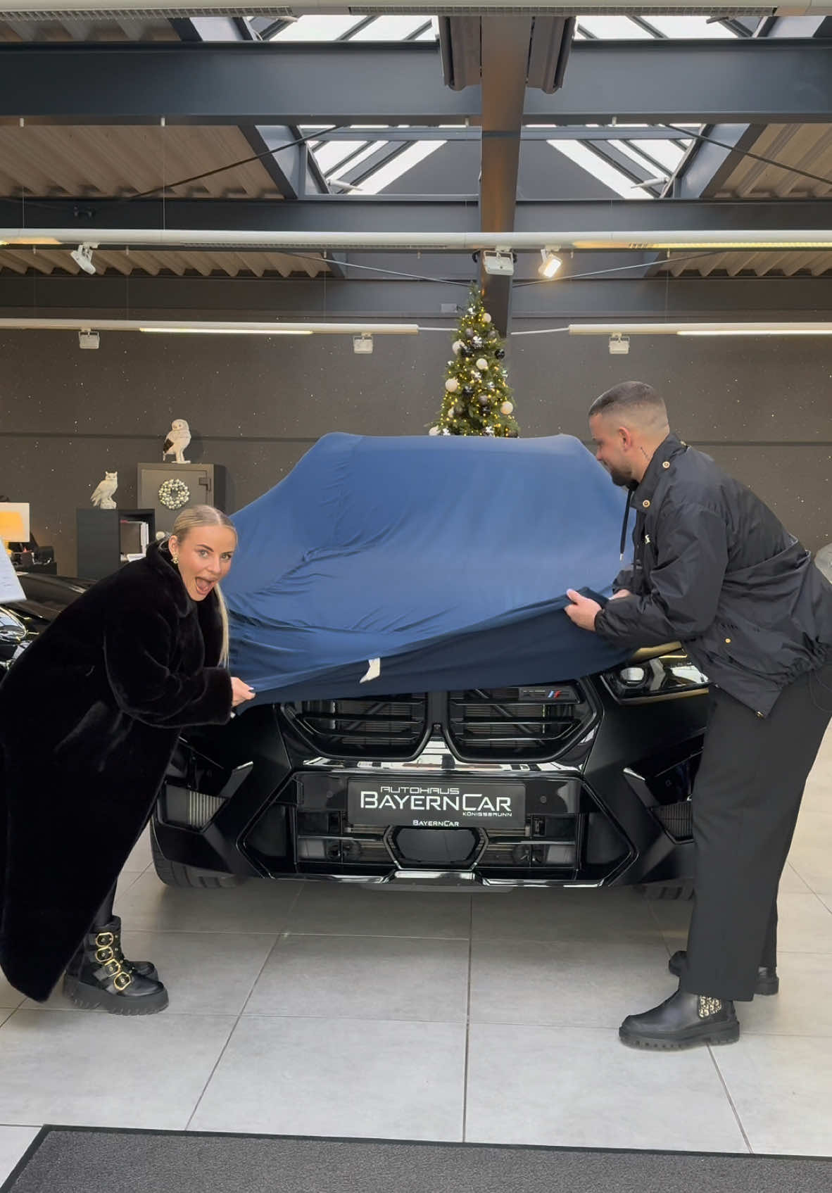 Dürfen wir vorstellen,unser NEUES AUTO😍🎉!!! #viral #fürdich #foryou #foryoupage #fy #fyp #couplegoals 
