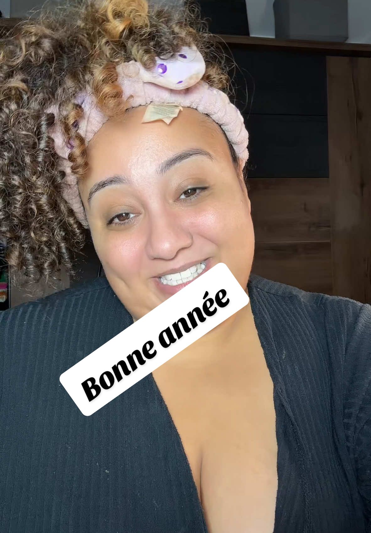 Bonne année 2025 💋🌺