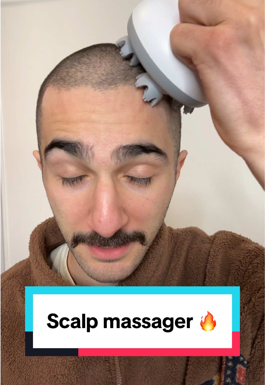 Bruh… scalp massager is on my new top 10 sensations 🤤 #giftedproduct #scalpmassage #headmassage 