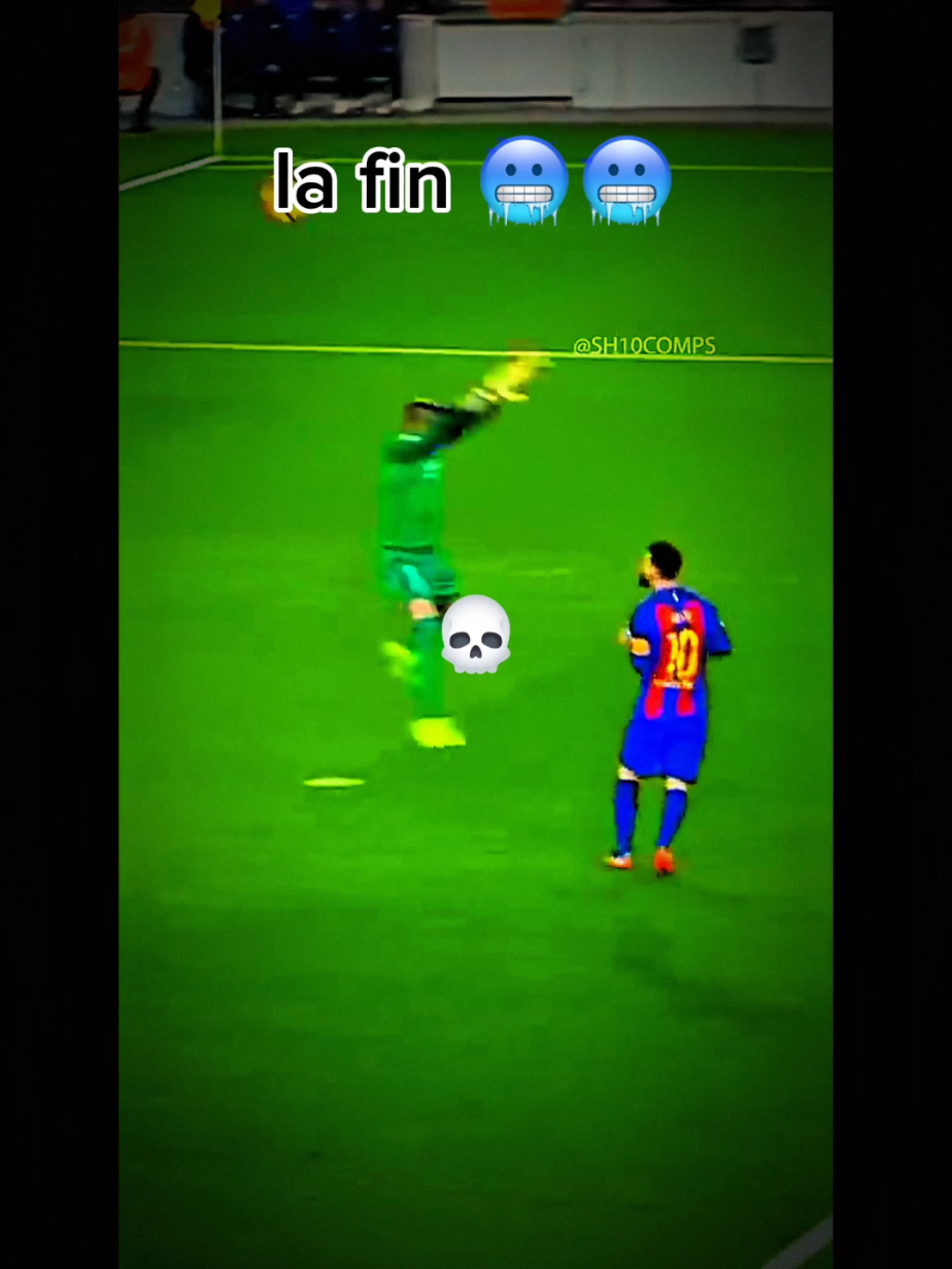 Messi vs goalkeepers  @Messi @Lionel Messi  #goat🐐 #messiskills #messifans #footballtiktok #leomessi10 #messi #messi_king #messi10 #goalkeeper 