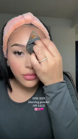 My absolute favorite setting powder!! @ONE SIZE BEAUTY is def one of my fav brands✨🌸🎀🩷 $30 now!! #onesize #makeuptips #makeuptutorial #tiktokshop 