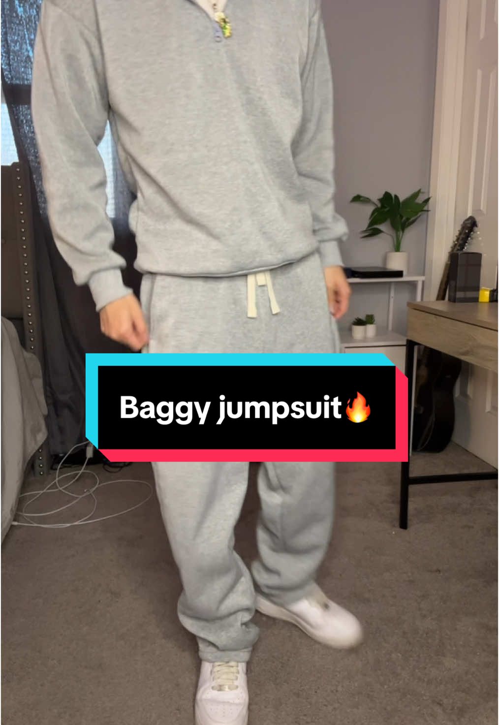 So clean😮‍💨🔥 affordable baggy sweatsuit set💯 and true to size too🔥 #sweatsuit #sweatsuits #jumpsuit #tracksuit #sweatpants #sweater #sweaterweather #hoodieseason #baggypants #baggy #baggyclothes #baggyfit #winterfashion #winterishere #winterfit #oufitideas #alucines📿🧿🙈 #alucin #alucines🤑📿 #belicones😈📿☘️ #belicon #belica #fresitas🍓 #giftideas #giftsforhim #giftsforher #giftsformom #giftsforboyfriend 