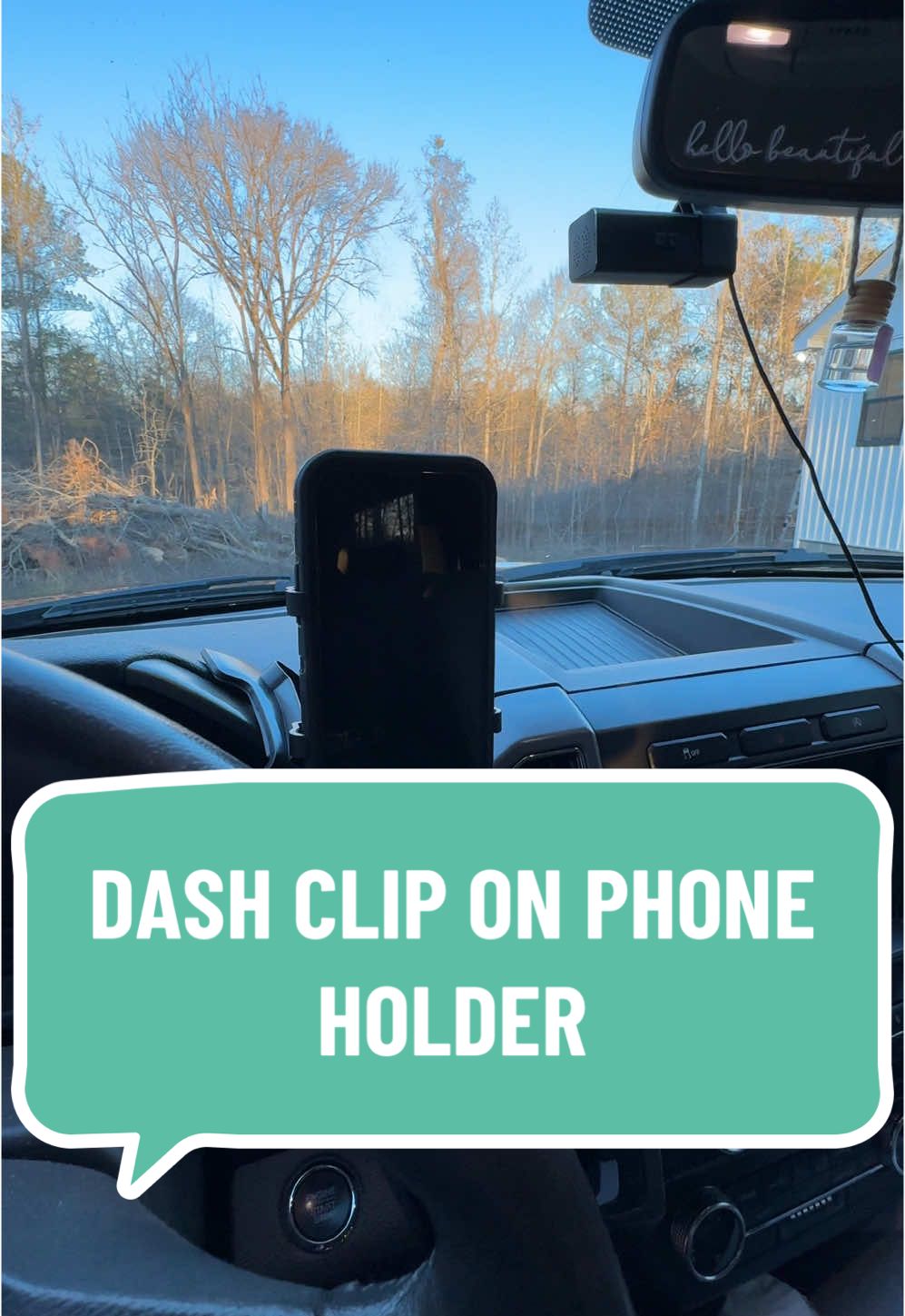 This is one of the best phone holders for your car! And it’s on sale! #phoneholder #carphoneholder #cliponphoneholder #TikTokShop 