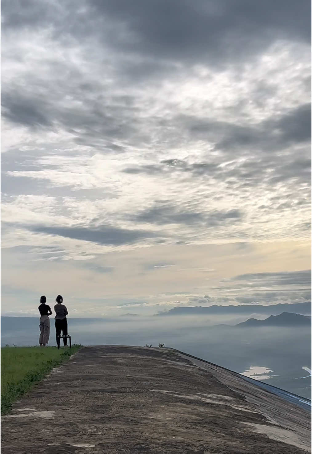 Jalan Rute gantole Puncak joglo Wonogiri.                                #info#motovlog#wisata#wonogiri#wdpantau#puncakgantole#paralayangwonogiri#pesonaindonesia#strory 