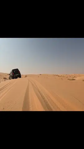 #الربع_الخالي #sand #saudiarabia #4x4 #musafirphotography #landscapephotography #اكسبلور #driventoexplore #desert #nikon #toyotaoffroad #sauditourism #sanddunes #explore #landscape #emptyquarter #camping #rubalkhali #السعودية #landcruiser200  #دكار_السعودية #دكار 