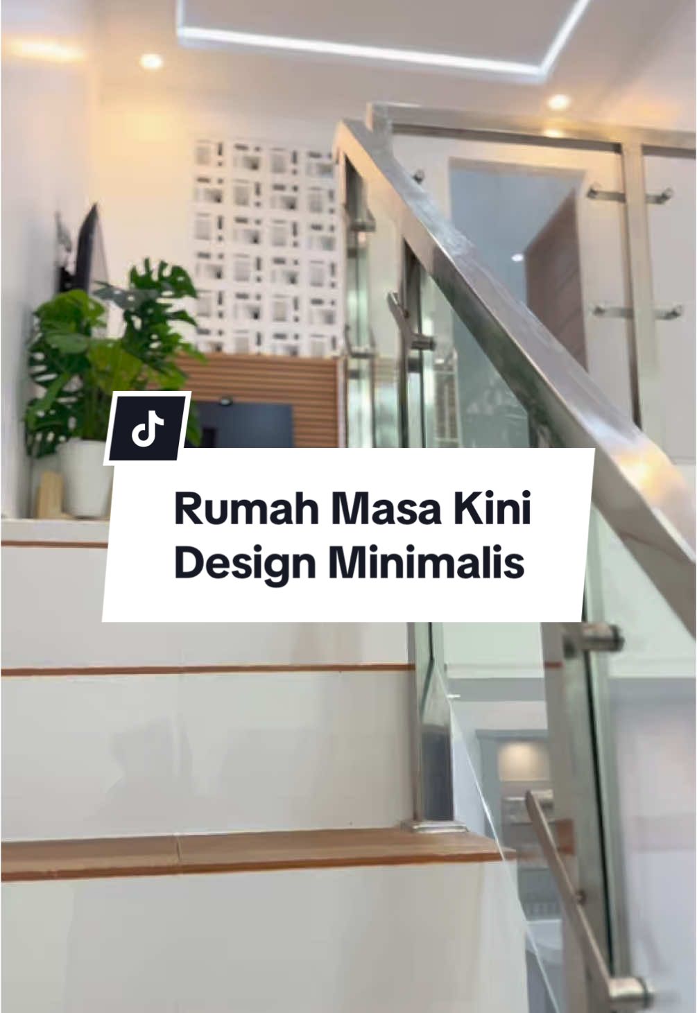 Rumah masa kini dengan design minimalis. Renovasi dari rumah tipe 6x6m (tipe 36) di lahan 6x12 m (tipe 72). Hasilnya, rumah memiliki 3 kamar tidur & 3 kamar mandi dengan model lantai mezzanine. #rumahfathianfahman #rumahminimalis #rumahidaman #rumahsubsidi #rumahtype36 