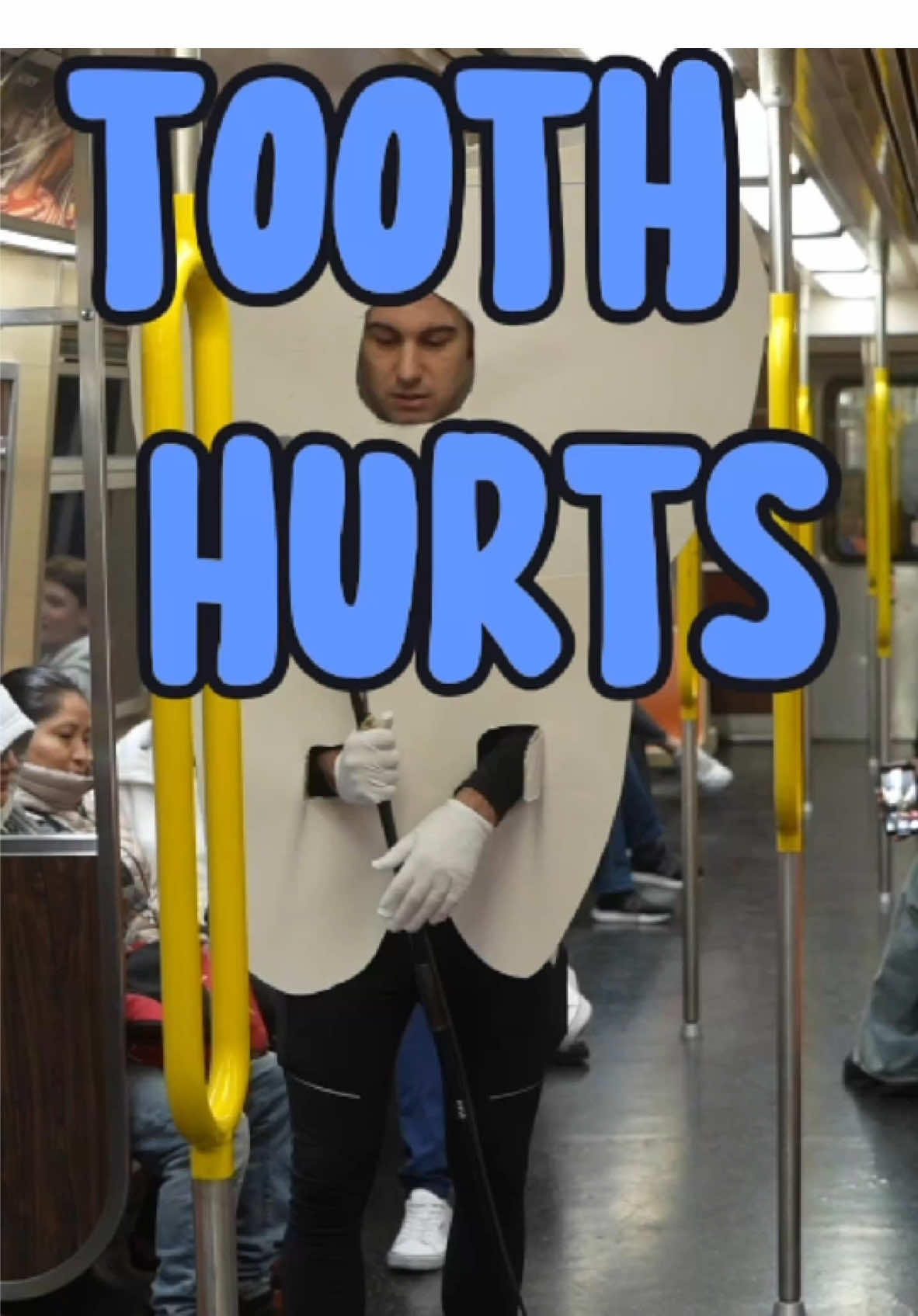 A tooth loses it on the train while doing stand up! #fyp #comedian #subway