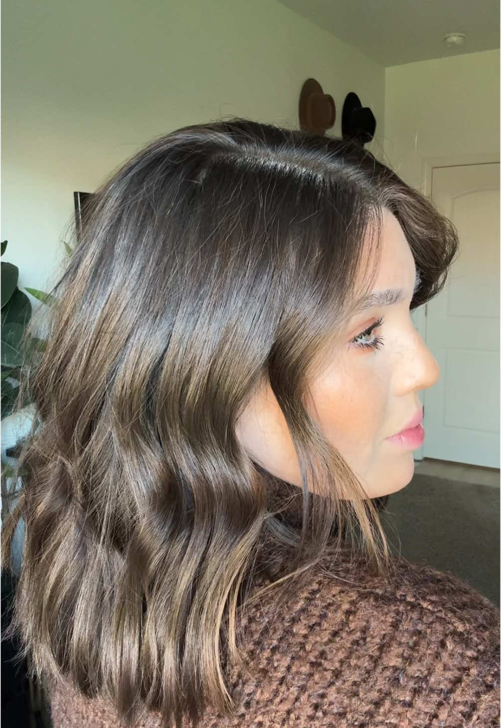 my everyday straightener curls 💕 #shorthair #shorthairstyles #hairtok #shorthairstyle #shorthairideas  #easyhairstyles 