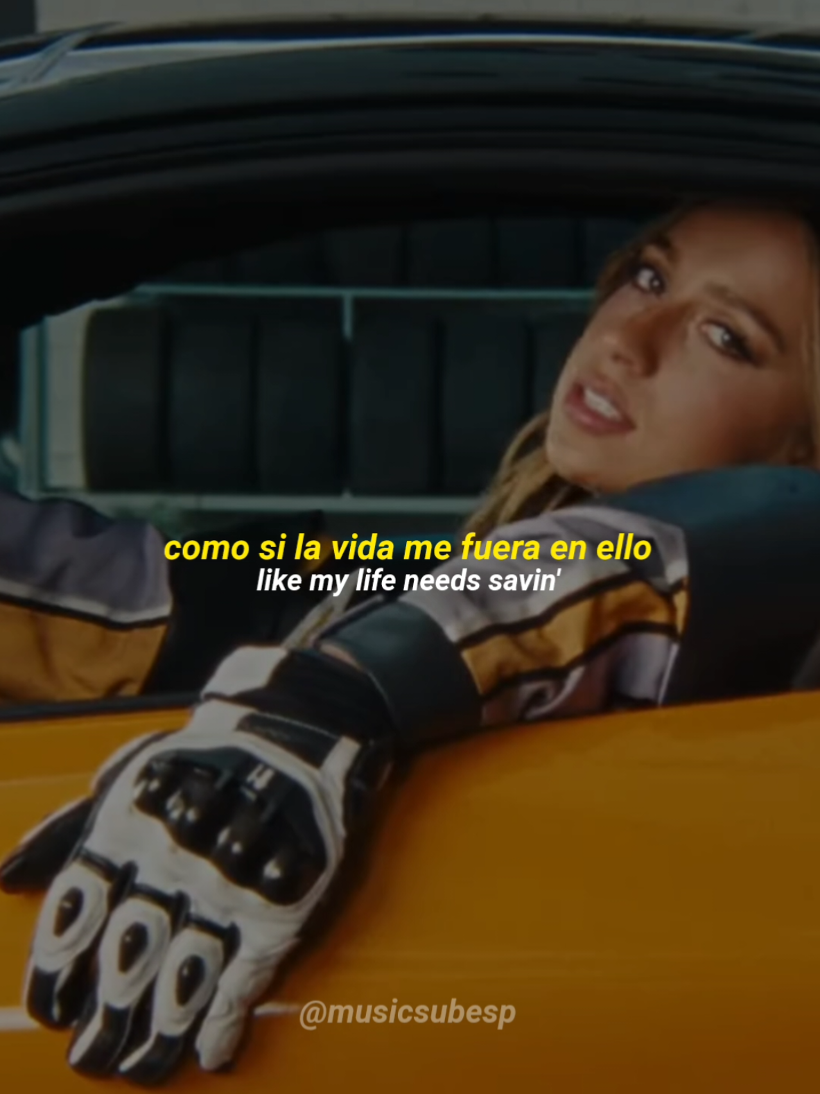 2 hands – tate mcrae 🏎💛 [subtitulado en español] *no es una tradición literal #twohands #tatemcrae #soclosetowhat #2hands #greedy #musica #music #lyrics #letras #subespañol #fyp #pop #landonorris #f1 #f1tiktok #ferrari 