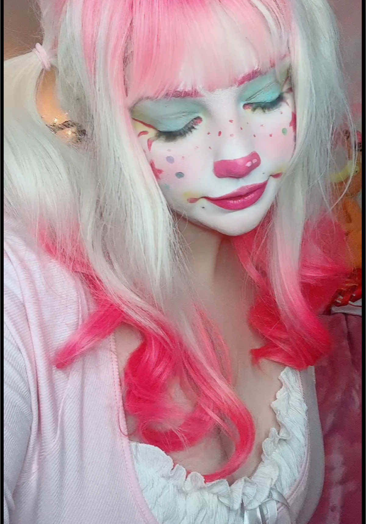 You can trust me with your location! I’m not crazy 😡 #clownmakeup #clowngirl #clown #bouncyclown 