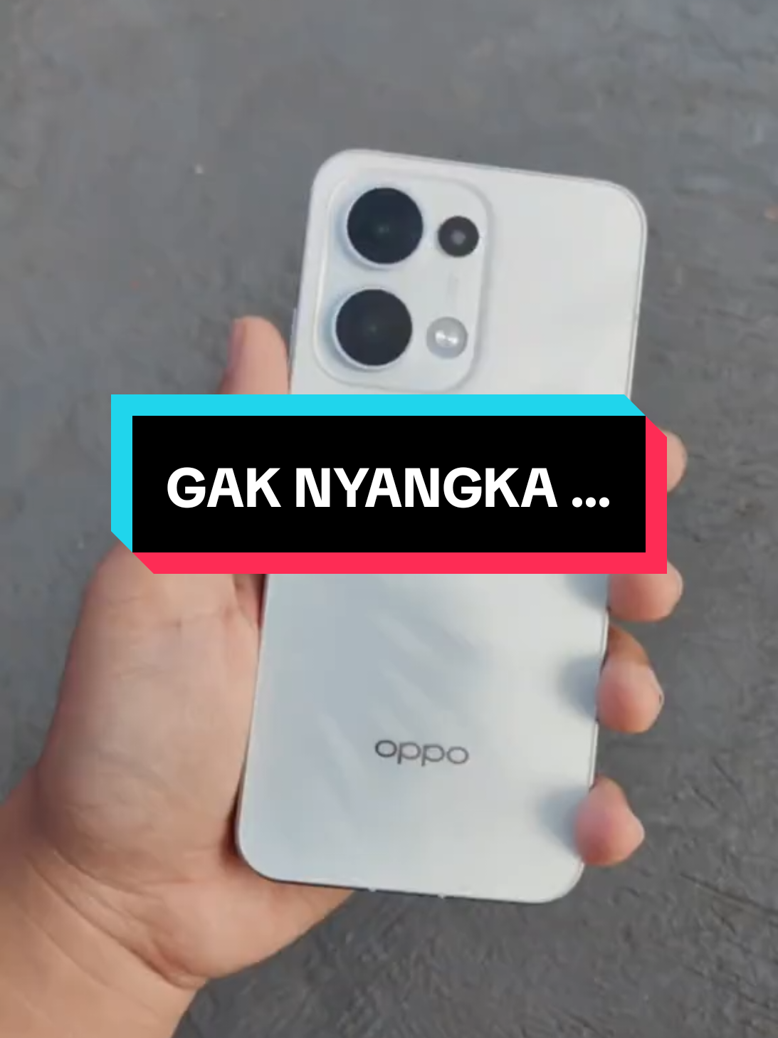 Loh ko takut sama yg cantik gini. Gas lah PO sekarang 😍 #Reno13 #OppoReno13 #opporeno13series 