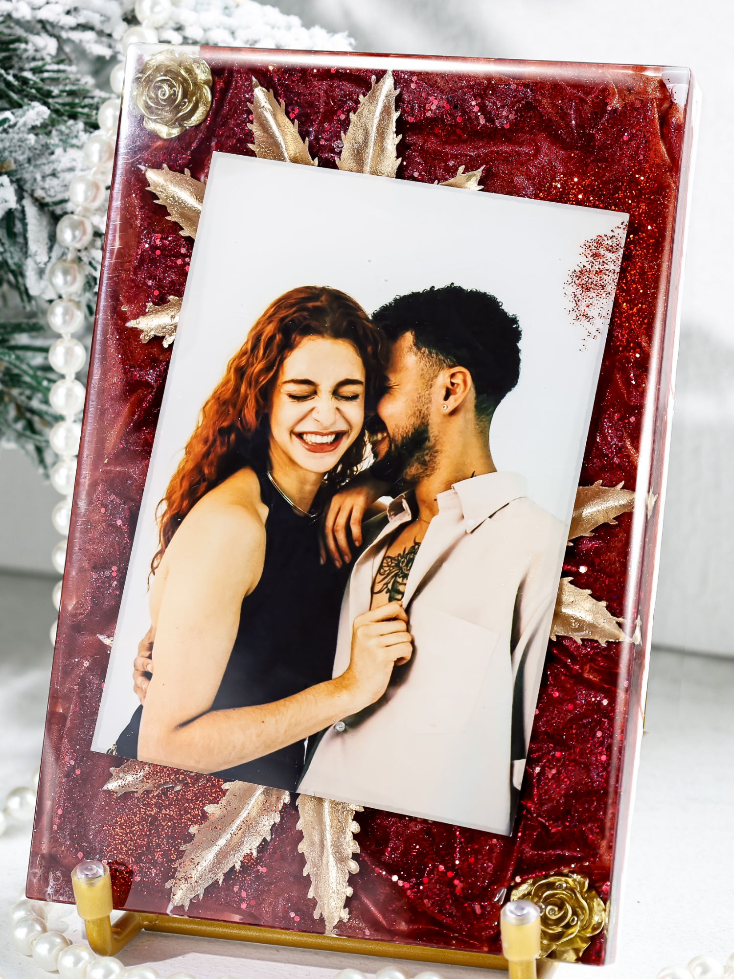 Turn ordinary memories into a limited edition masterpiece #HeyClear🎨 #ResinArt #LuxuryFrame #SweetImpact #CreativeDIY #PersonalizedGifts
