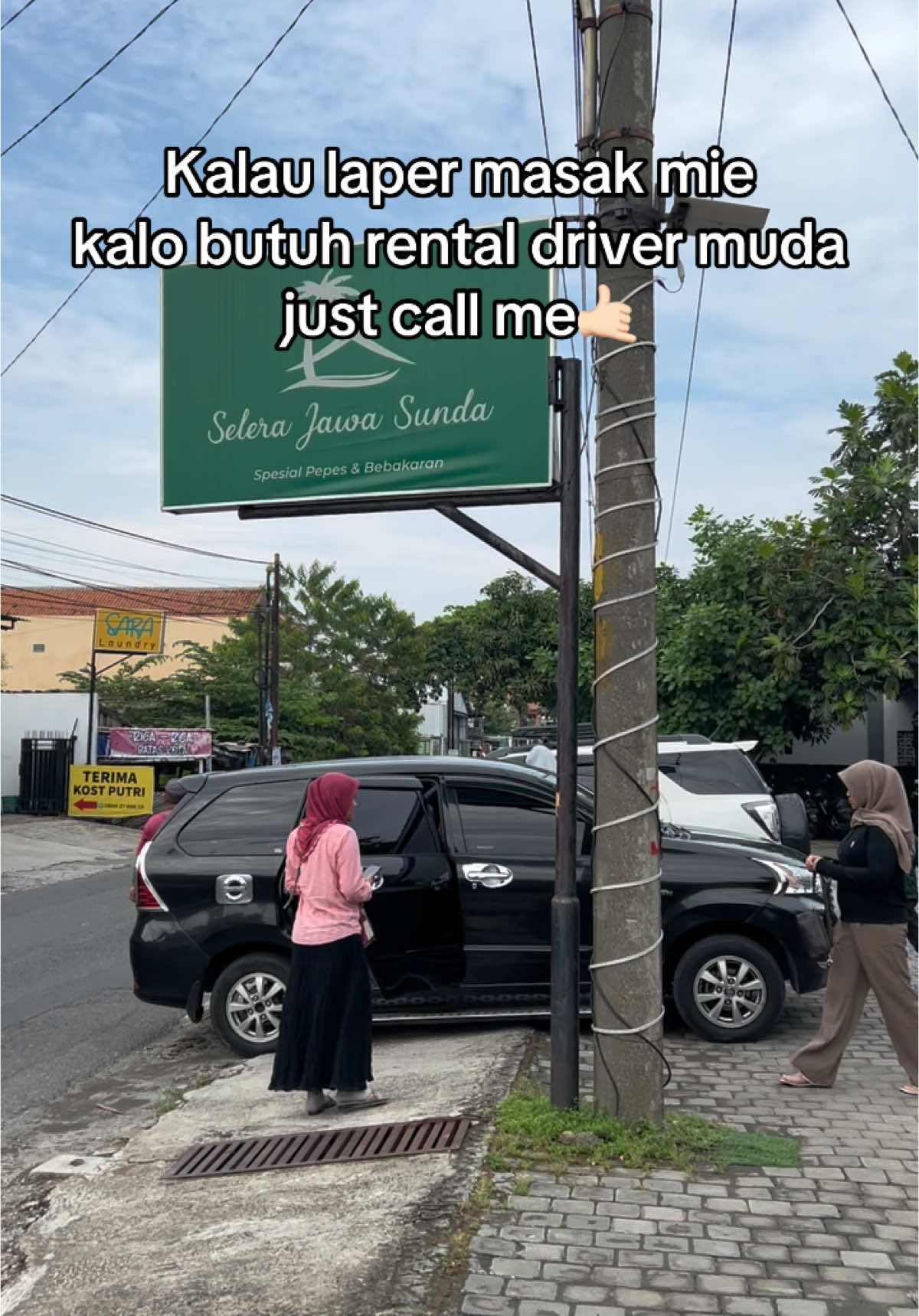 Call me Rental Car Sragen Armada : 	⁃	Hiace Premio 	⁃	Avanza Paket dengan sopir , Harga menyesuaikan lokasi dan tentunya bersahabat melayani : Antar jemput bandara, Pariwisata, Citytour, Perjalanan dinas, ziarah, kunjungan industri, Kondangan, dll   whatsapp https://wa.me/+62895421718036 #rentalcar #rentalcarsragen #sewamobil #sewamobilsragen #avanza #antarjemputbandara #hiacepremio #sragen #solo #pariwisata #citytour #rentalwisata #wisata #fyp #foryou 