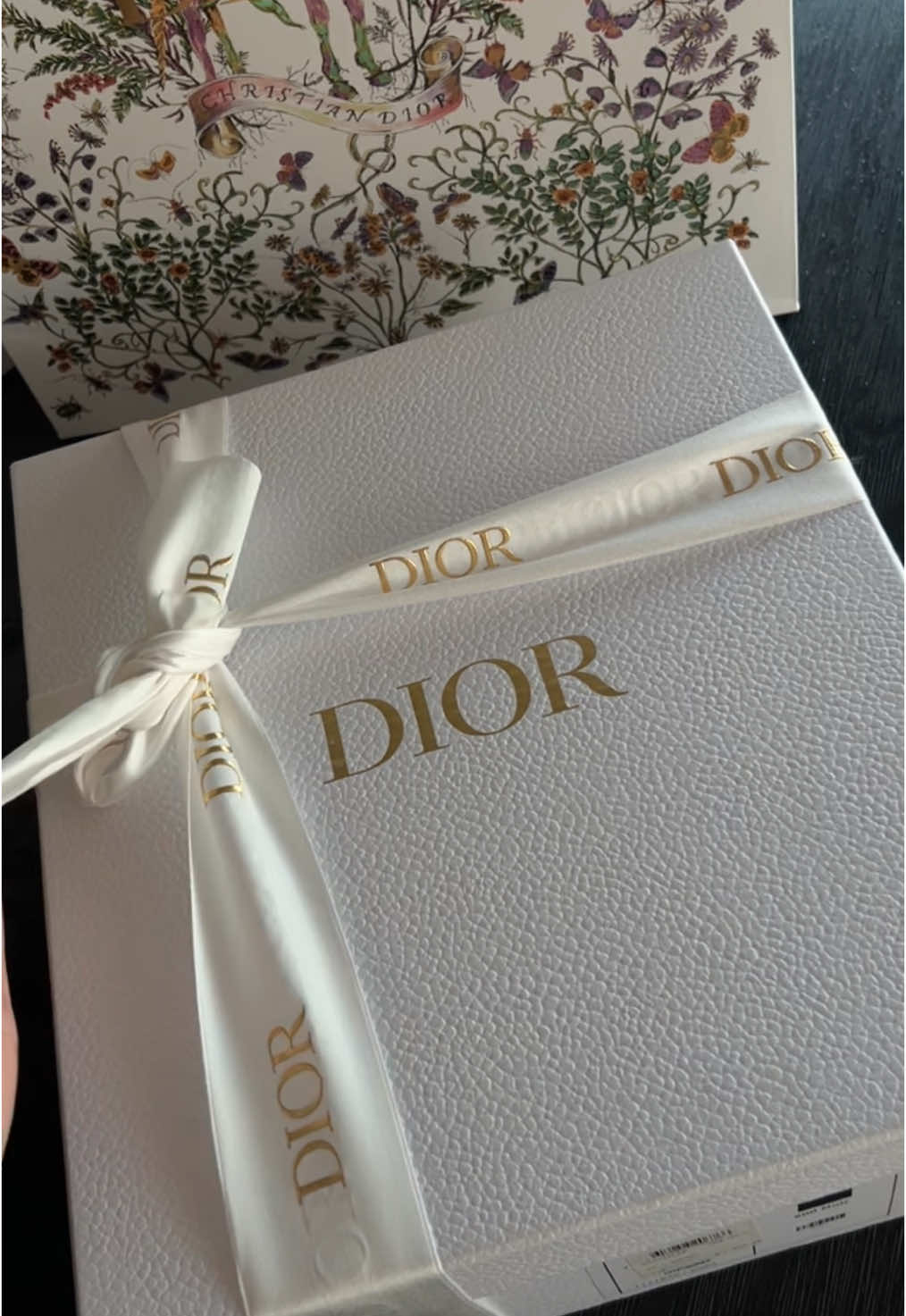 Unbox with me 🩷  #unboxing #givenchy #dior 
