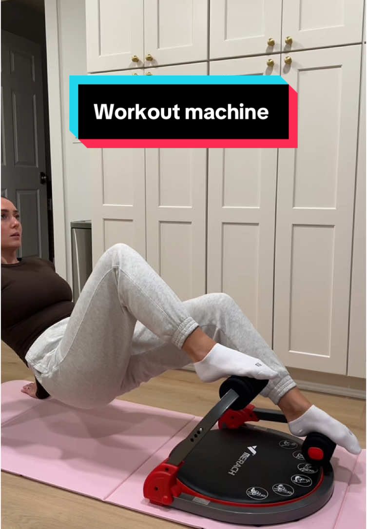 Who knew you could do so many different workouts with 1 machine😱 #workoutmachine #athomeworkout #fullbodyworkout #getfit #newyearnewme #abworkout #legworkout #armworkout #sahm