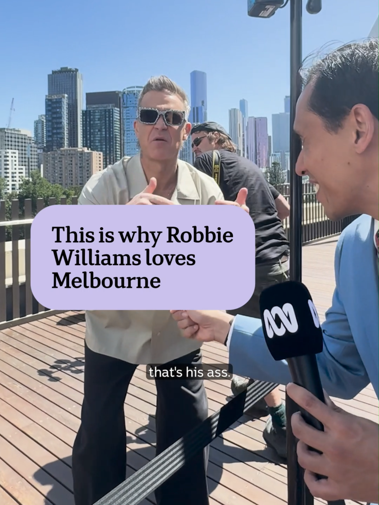 Robbie Williams played an impromptu concert in Melbourne's CBD before being given the key to the city, as part of a promotional push for his new biopic Better Man. 🎤: Iskhandar Razak via ABC News Victoria Personalise your news and stay in the know with the ABC NEWS app via the link in our bio. #ABCNews #RobbieWilliams #Concert #ABCNewsVictoria #Music