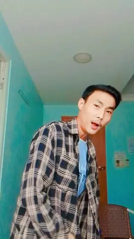 #kyawmyo (မကွေးသားလေး) 🫰ရွှေလည်သူ @TikTok video @$Myanmar🇲🇲🇲🇲🫰အများနဲ့တစ်ယောက်သမားမို့ပါဒိပွဲမာမောင်😛ရတယ်#@Thuzar 