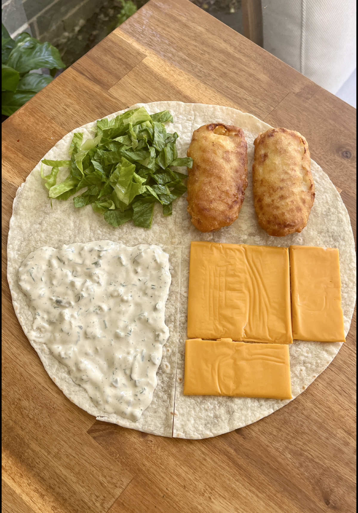 McDonald's Filet o Fish 🍔 Ingredients: @woolworths_au frozen fish fillets Burger cheese Lettuce Homemade Tartare sauce  Jumbo tortilla wrap #filetofish #mcdonalds #wrap #easylunch #lunchideas #burger #fishburger 