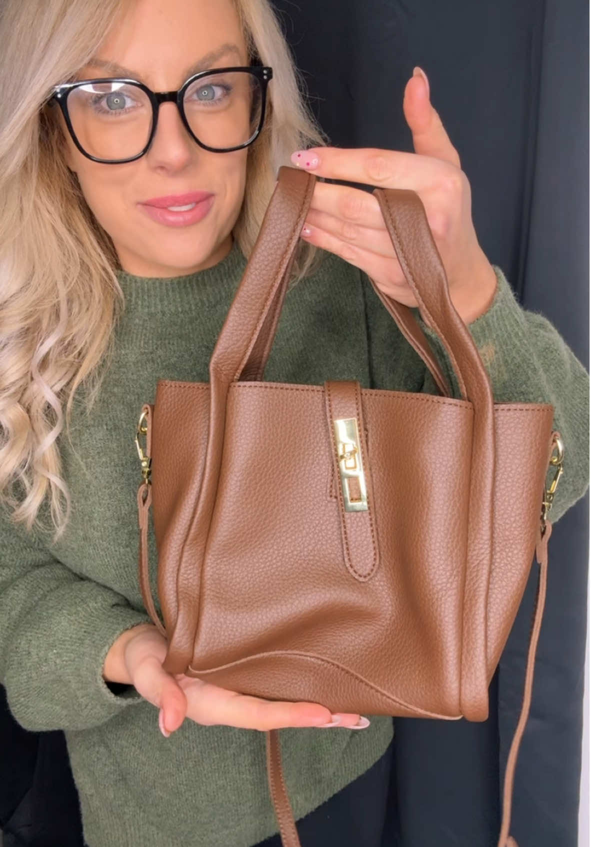 #bags #affordablefashion #outfitinspo #jumper #giftideas #tiktokmademebuyit #spotlight 