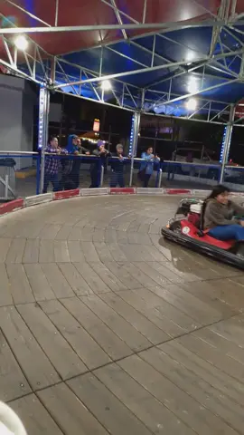 yo si me dieran el carro #gokarts #choque
