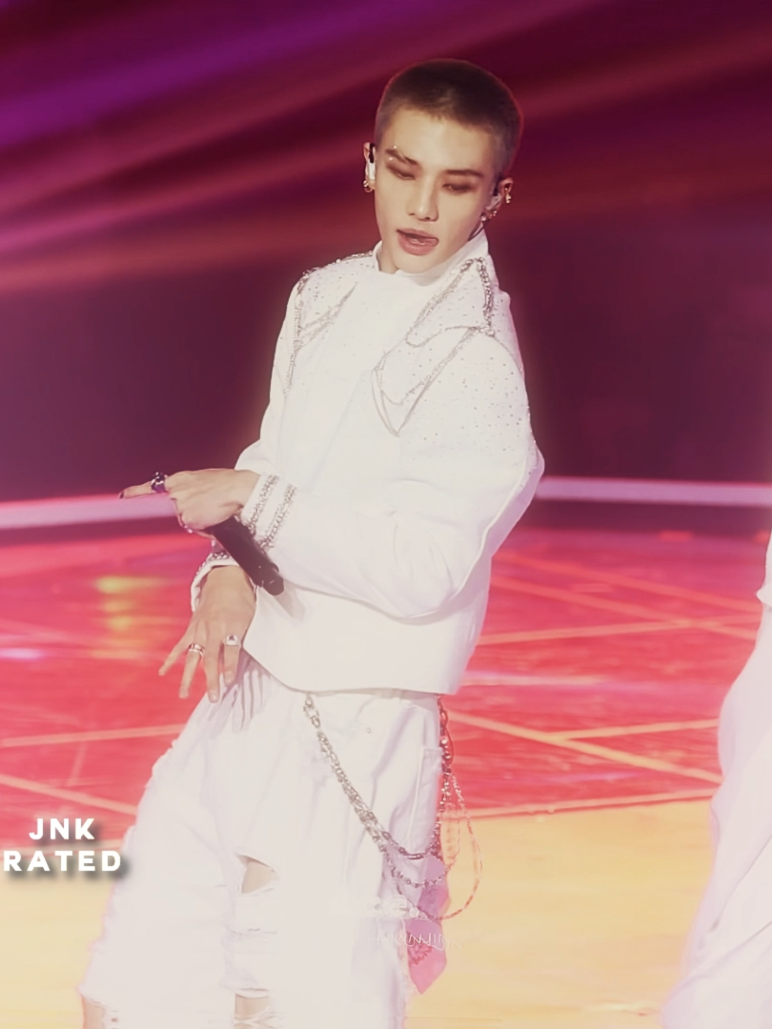idk what to say but Hwang Hyunjin.....! . . . #jnkrated #hyunjin #hyunjinedit #straykids #straykidsedit #fypシ #fypシ゚viral #hyunjinstraykids