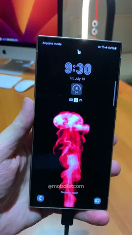 Galaxy S24 Ultra Lock Screen: Stunning Animated Charging Wallpaper #samsung #galaxys24ultra #s24ultra #wallpaper #mobolist #mobolistapp