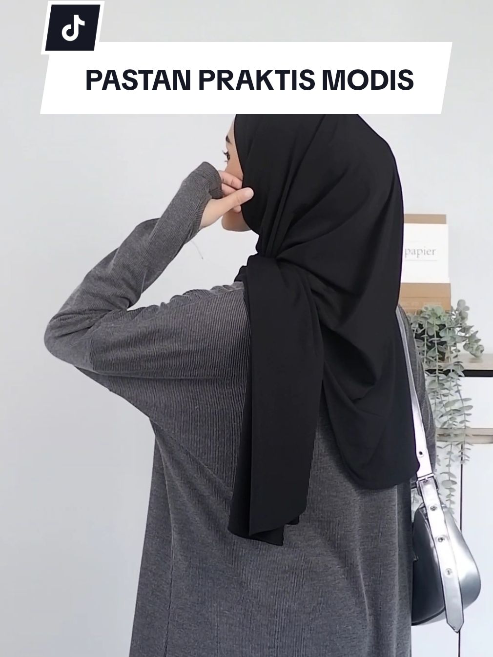 Mau tetap tampil dengan hijab instan praktis dan modis ? #pashminainstan #pashminajersey #pashminaoval #pashminainstanoval #pastan #hijabjersey #hijabhauwa #hijabinstan 