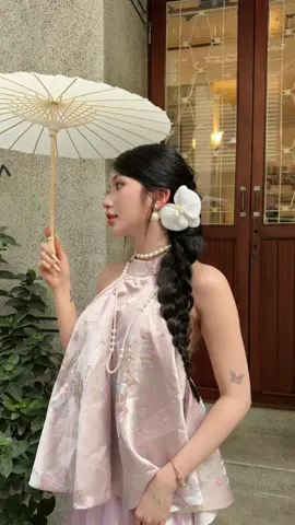 Trung bình gu nhạc của mấy đứa makeup tone hồng :