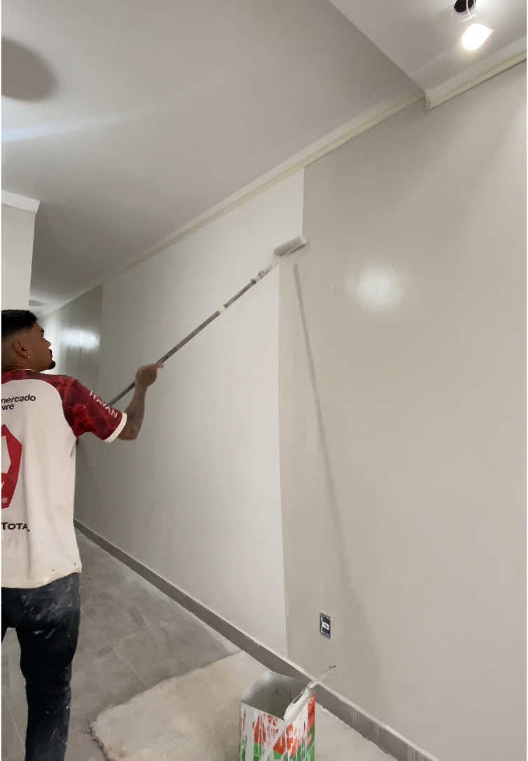 Pintura de paredes #reforma #obra #clientes #dicasdepintura #audioemalta #pintorprofissional #trend #áudioviralnotiktok #construcaocivil #pinturadeparedes 