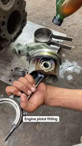 How to loader engine fitting #amazingskill #cuttingpool #engine 