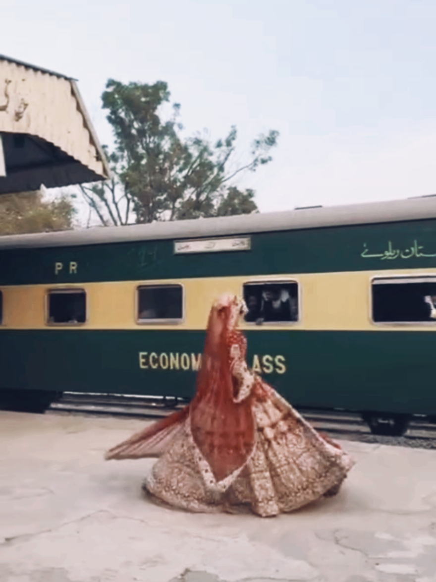 #pakistan_railway #hafizabadrailwaystation #bridelshoot❤️🔥 #viral