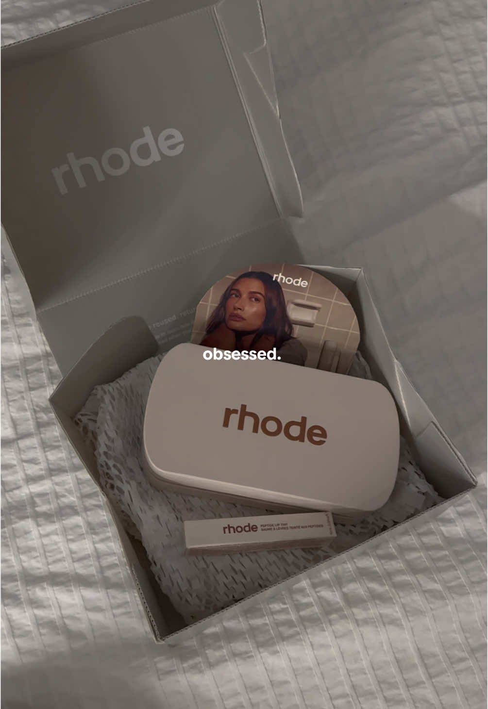 ✨ if I haven’t posted enough rhode content 🤭#creatorsearchinsights #rhode #rhodeskin #rhodeliptreatment #rhodeliptint #rhodelipcase @rhode skin @Hailey Bieber 