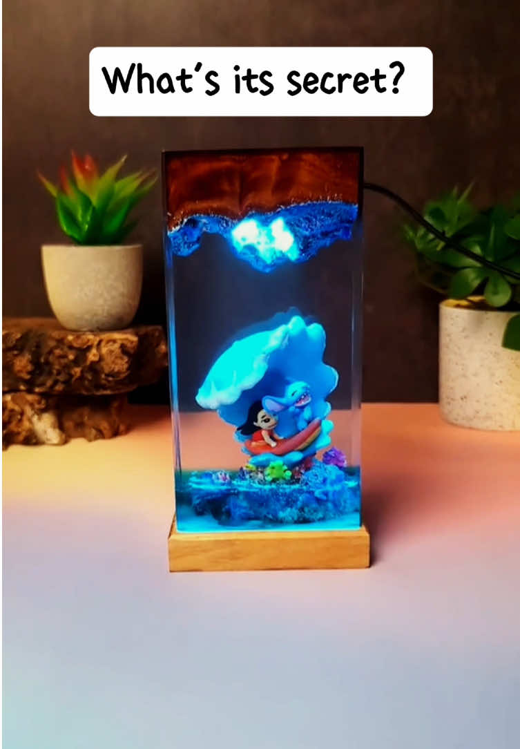 What’s its secret? #epoxylamp #resinart #handmadegifts #homedecor #fyp 