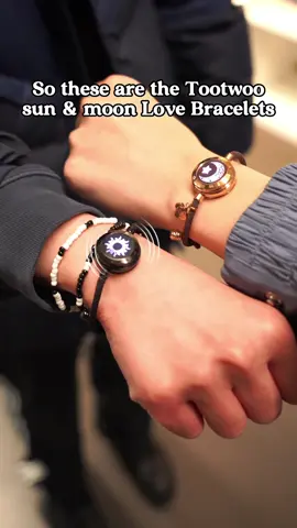 It works no matter how far away from each other!#totwoolongdistancebracelets #valentinesdaygiftideas #ValentinesDay #touchbracelet #couplebracelets #totwooconncettolove #totwoo 
