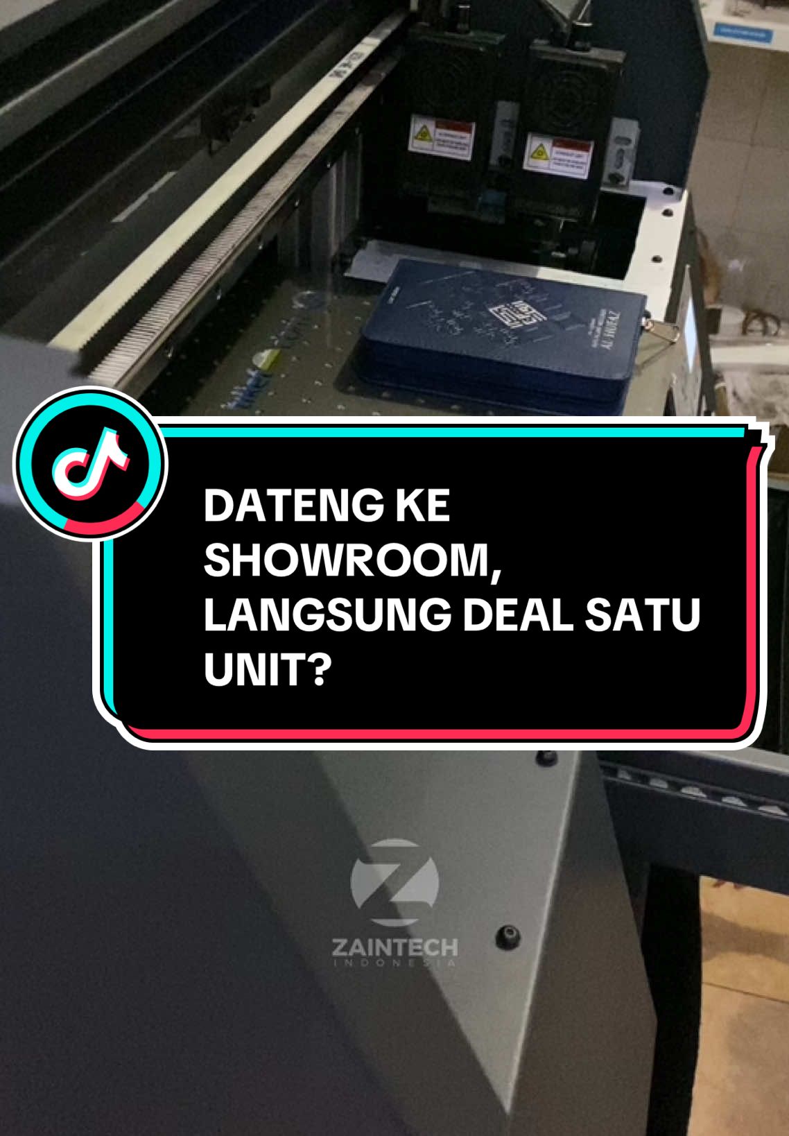 Udah ga kaget! Kalau banyak dari customer kami yang langsung yakin, setelah datang ke showroom kami😍 #zaintech #customquran #quran #qurancustom #uvflatbedprinter #uvprint #uvprinting #percetakan 