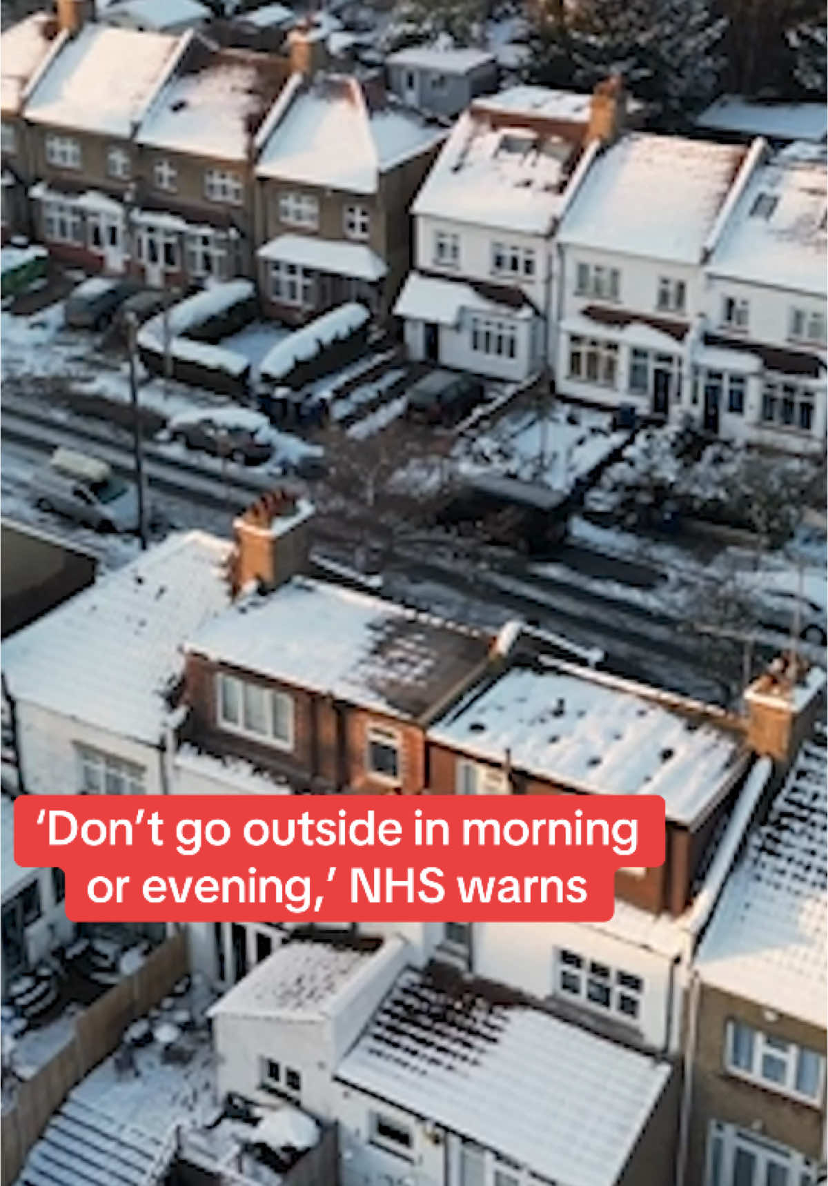 The NHS has warned Brits not to go outside ‘in the morning or evening’ as a week-long freeze begins today. Health alerts have been issued across the UK with temperatures set to plunge to -8C - alongside warnings of up to 12 inches of snow. #Weather #Snow #Warning #HealthAlert #NHS #UKNews 